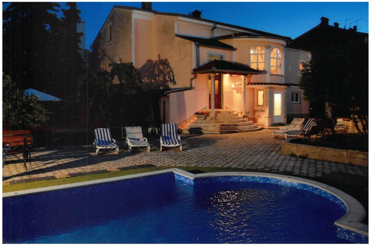 Giovanna Boutique Rooms & Pool بولا المظهر الخارجي الصورة