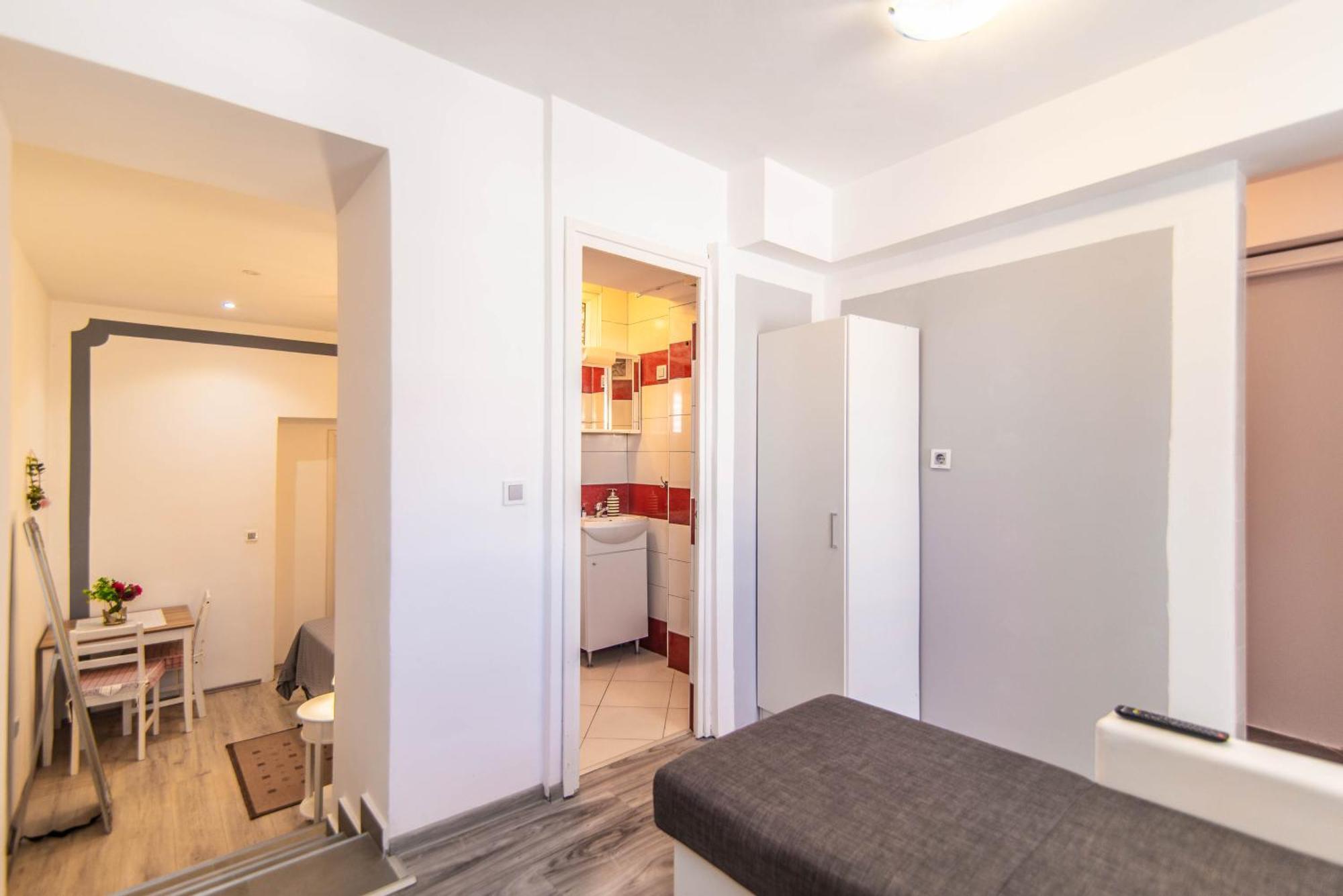Giovanna Boutique Rooms & Pool بولا المظهر الخارجي الصورة