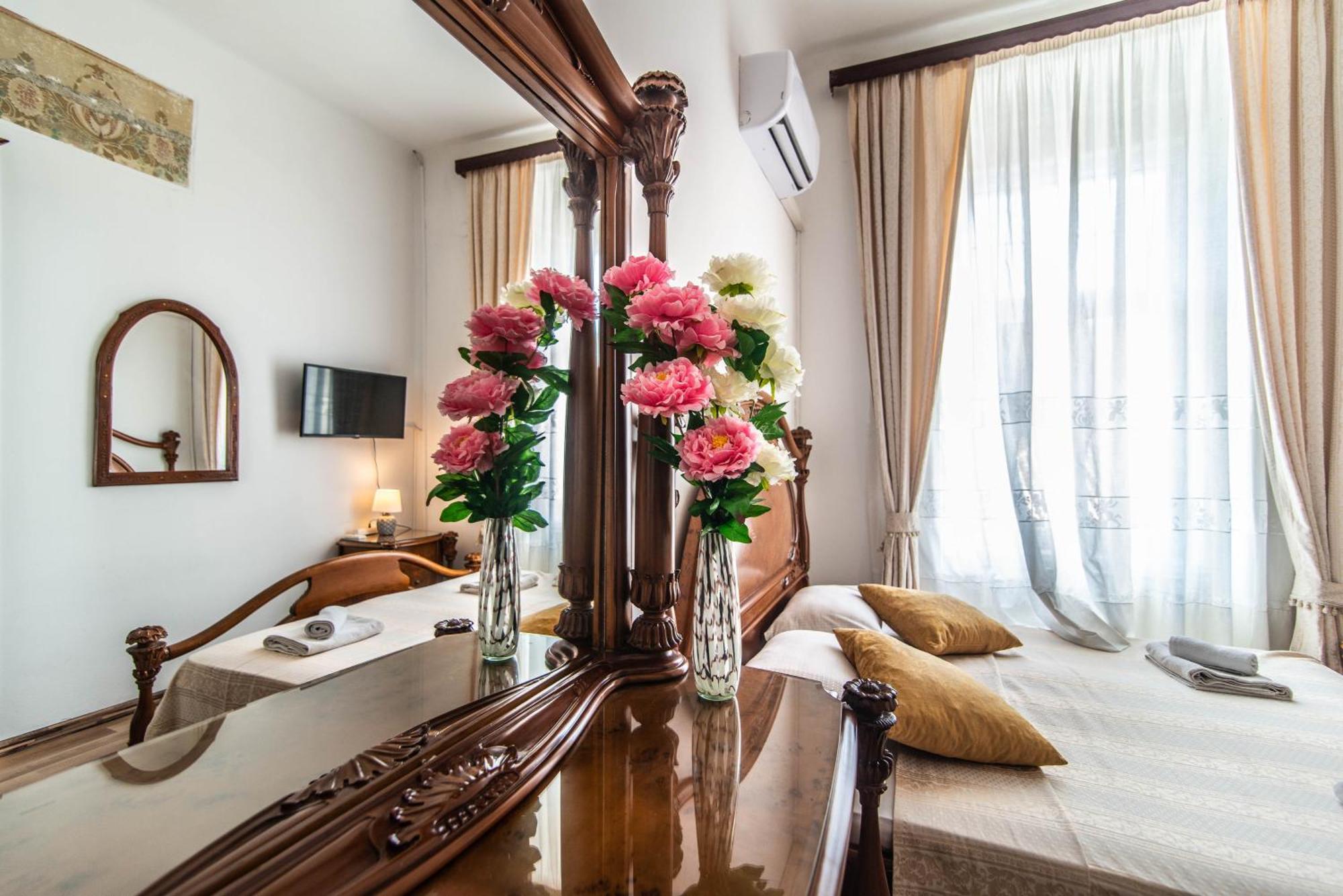 Giovanna Boutique Rooms & Pool بولا المظهر الخارجي الصورة
