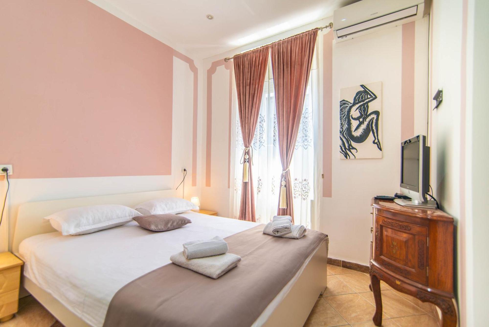 Giovanna Boutique Rooms & Pool بولا المظهر الخارجي الصورة