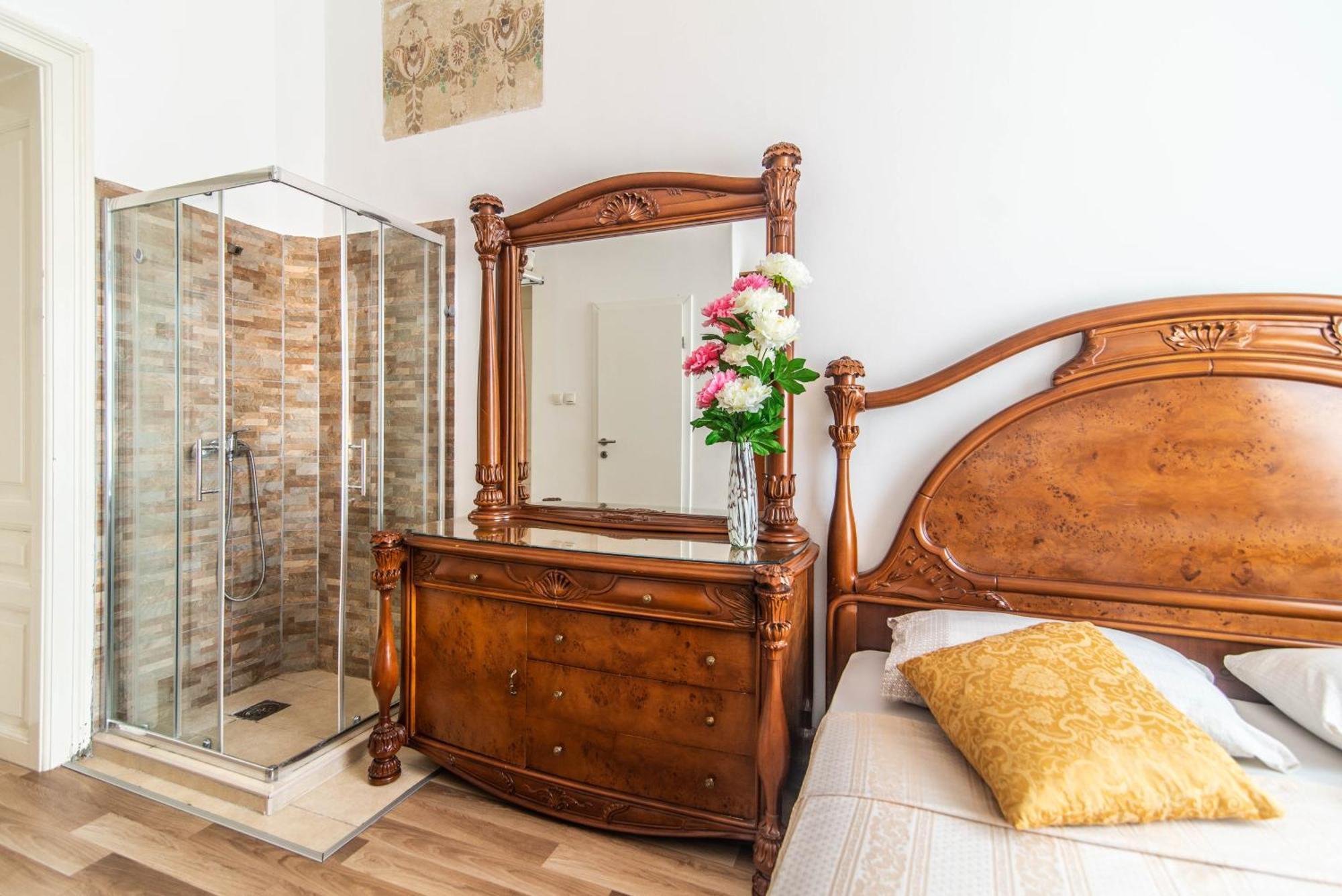 Giovanna Boutique Rooms & Pool بولا المظهر الخارجي الصورة