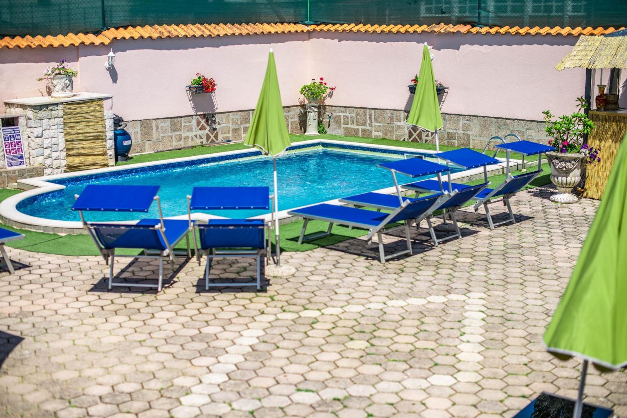 Giovanna Boutique Rooms & Pool بولا المظهر الخارجي الصورة